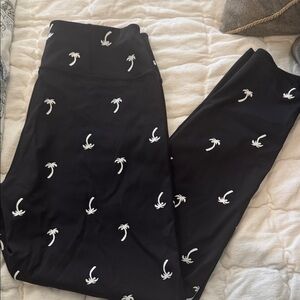 Black Palm Tree Print yoga/workout Leggings by spiritual gangster